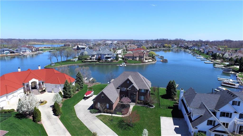 12908 Rocky Pointe Road McCordsville, IN 46055 - Photo 2 of 22 Gallery Image 2