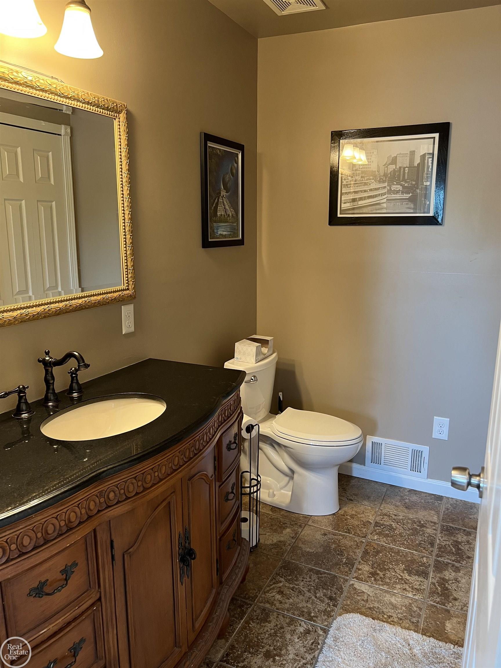 7322 Edlane Road Algonac, MI 48001 - Photo 25 of 32 50114784-25.JPG