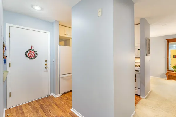 $134,900 | 7520 Cahill Road, Unit 203A, Edina, MN 55439