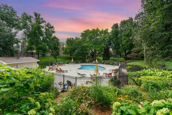 $134,900 | 7520 Cahill Road, Unit 203A, Edina, MN 55439