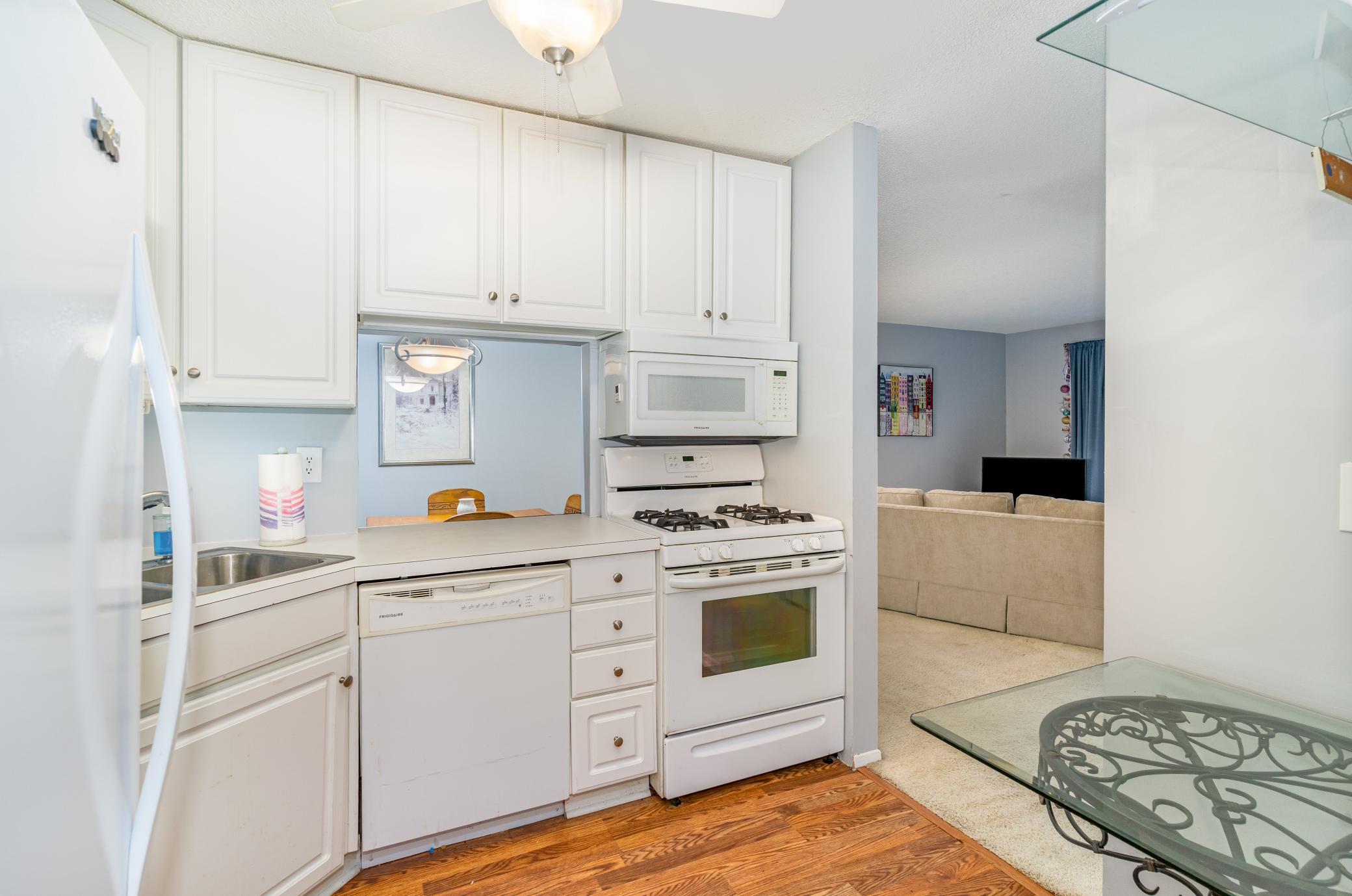 7520 Cahill Road, Unit 203A Edina, MN 55439 - Photo 3 of 22