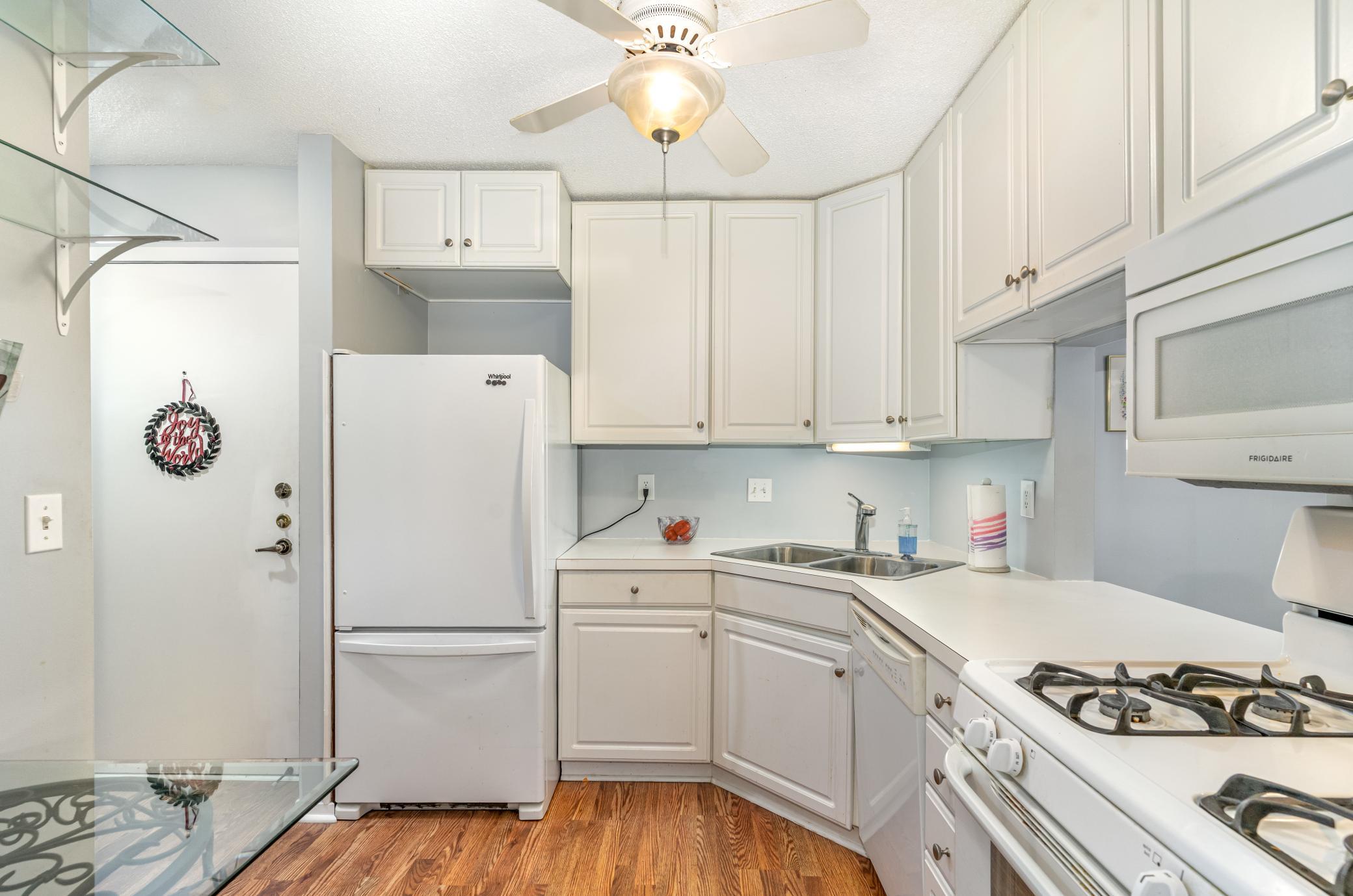 7520 Cahill Road, Unit 203A Edina, MN 55439 - Photo 4 of 22