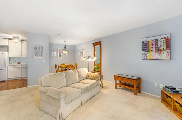 $134,900 | 7520 Cahill Road, Unit 203A, Edina, MN 55439