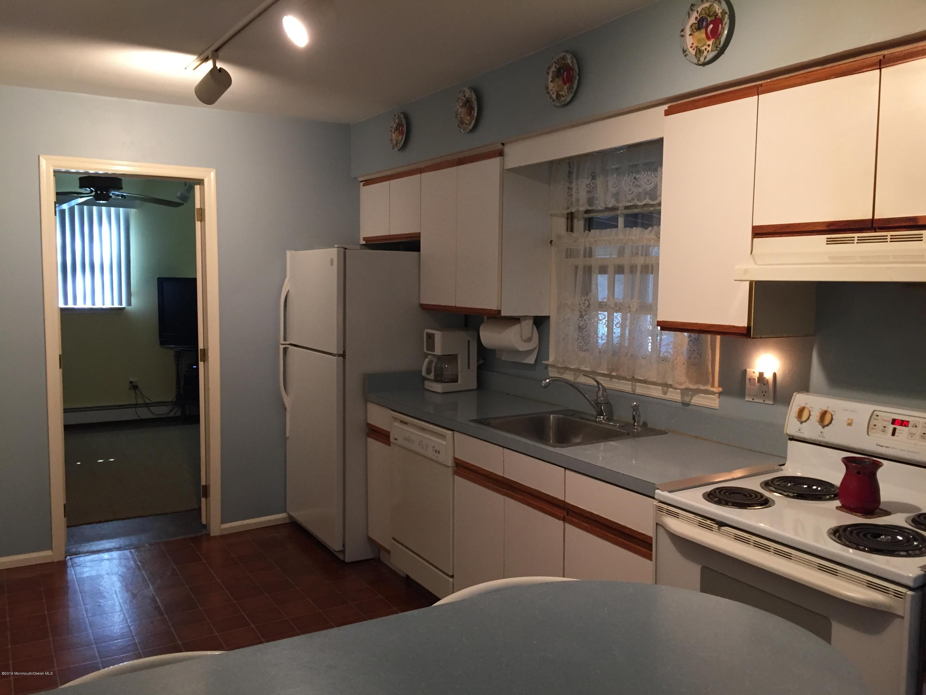 1499 Green Grove Road Brick, NJ 08724 - Photo 15 of 19 011