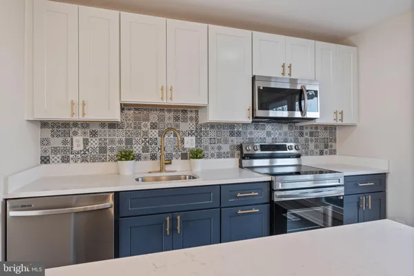 $299,000 | 6 Rose Petal Court, Baltimore, MD 21234