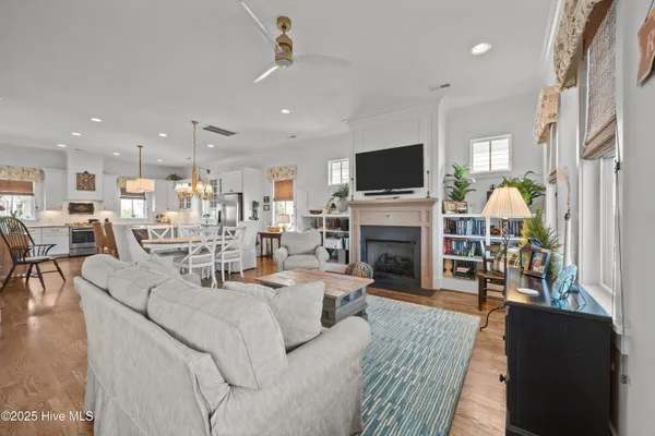 $1,075,000 | 301 Moss Way, Washington, NC 27889