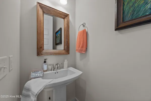 $1,075,000 | 301 Moss Way, Washington, NC 27889