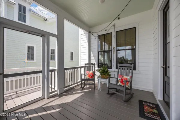 $1,075,000 | 301 Moss Way, Washington, NC 27889