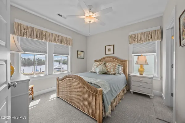 $1,075,000 | 301 Moss Way, Washington, NC 27889