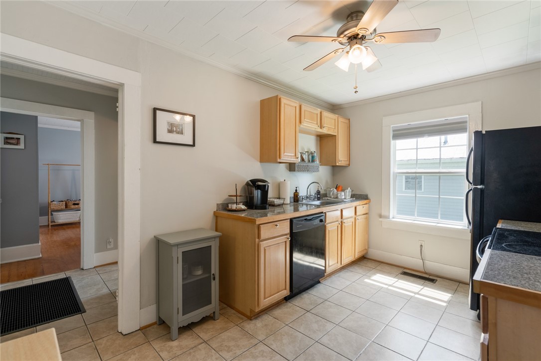 127 West Main Street Pendleton, SC 29670 - Photo 8 of 31