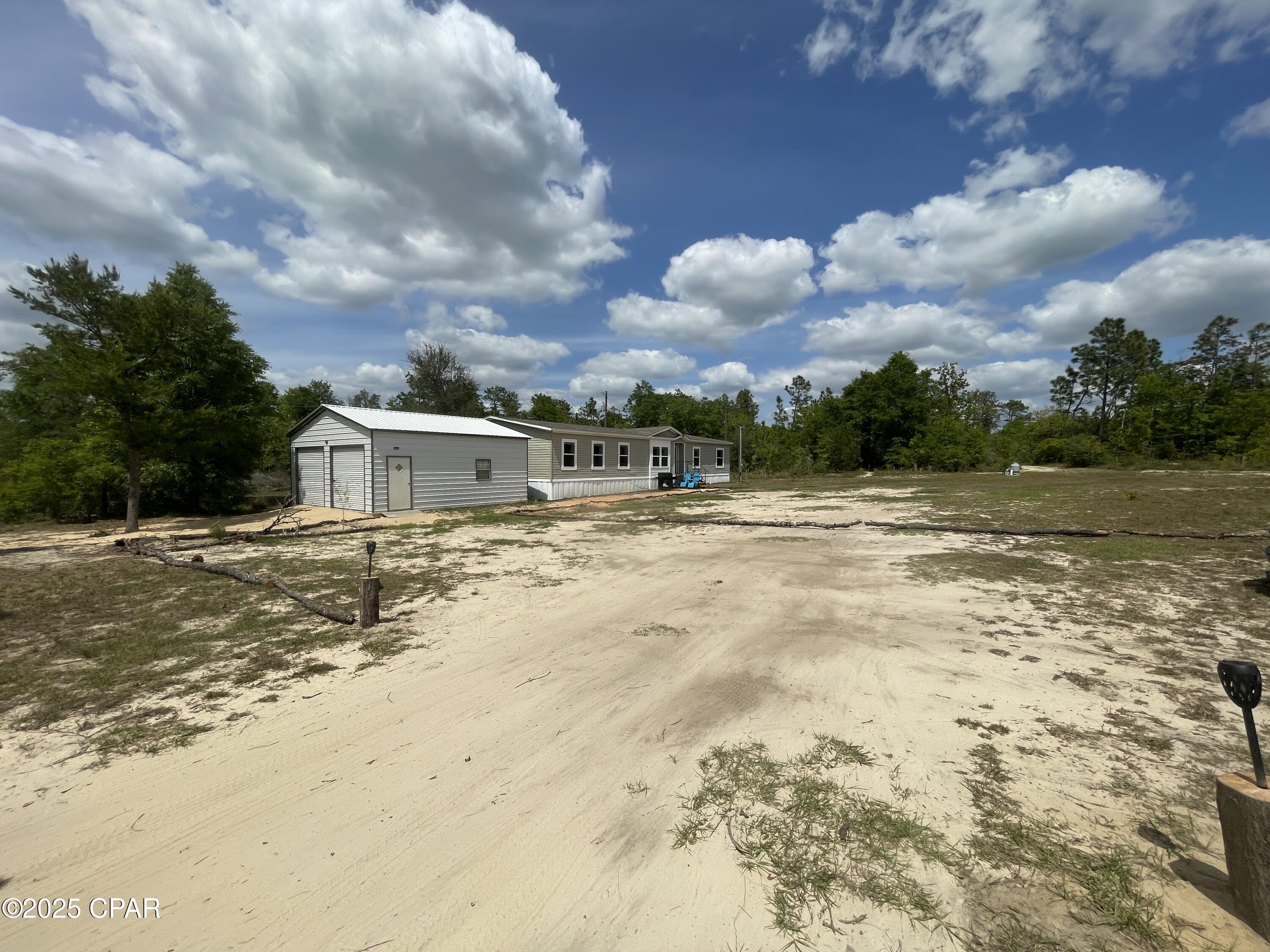 21120 Hurst Road Fountain, FL 32438 - Photo 4 of 27 Gallery Image 4