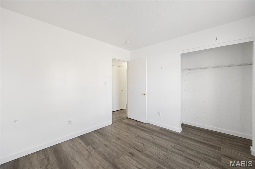 548 Rancho Lane Florissant, MO 63031 - Photo 22 of 33