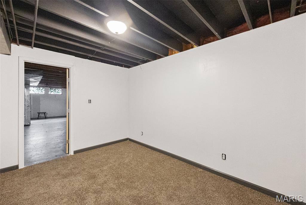 548 Rancho Lane Florissant, MO 63031 - Photo 24 of 33