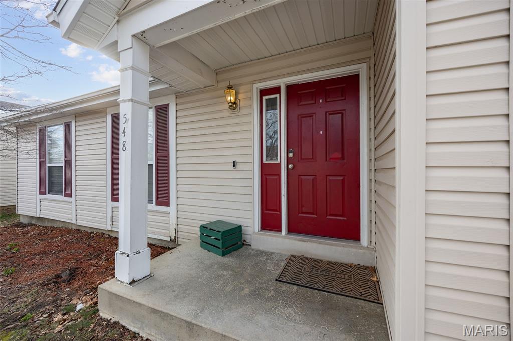 548 Rancho Lane Florissant, MO 63031 - Photo 3 of 33