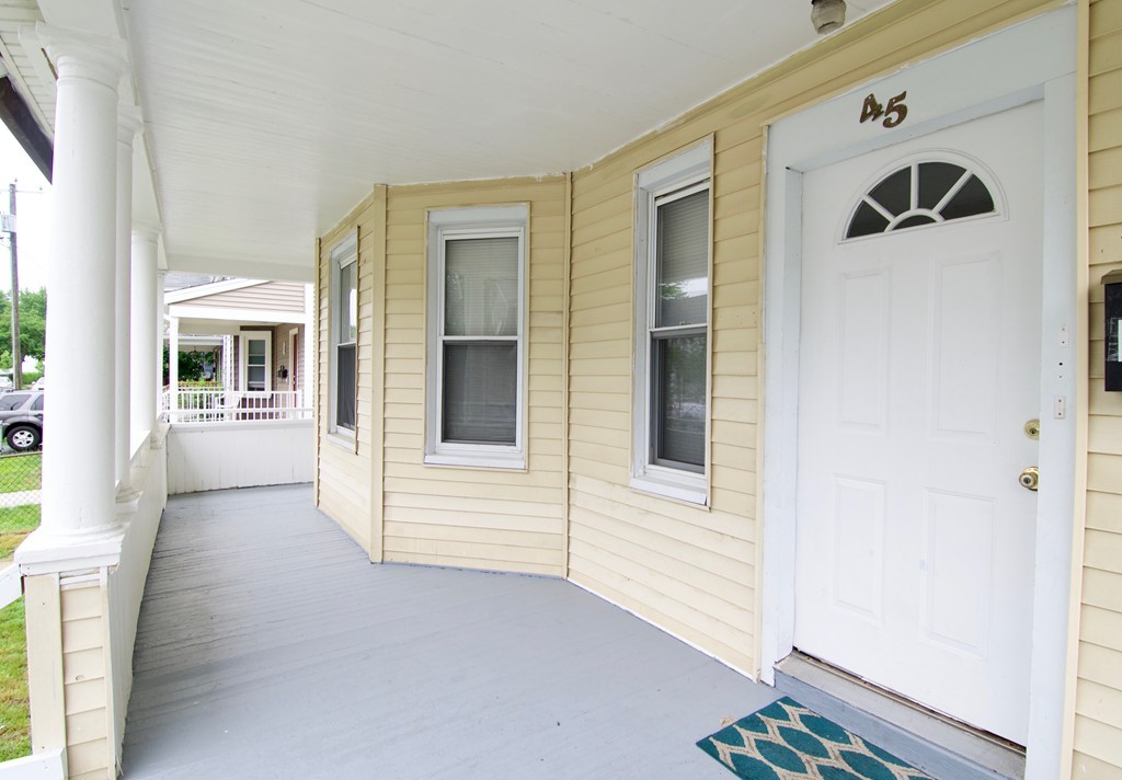 45 Middlesex Street Springfield, MA 01109 - Photo 2 of 40 Gallery Image 2