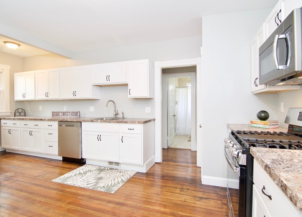 45 Middlesex Street Springfield, MA 01109 - Photo 7 of 40 Gallery Image 7