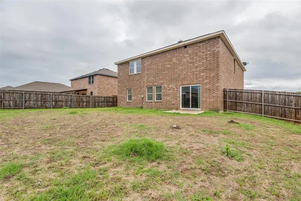 $3,100 | 2621 Sagebrush Drive, Glenn Heights, TX 75154