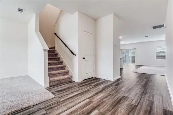 $3,100 | 2621 Sagebrush Drive, Glenn Heights, TX 75154