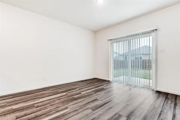 $3,100 | 2621 Sagebrush Drive, Glenn Heights, TX 75154