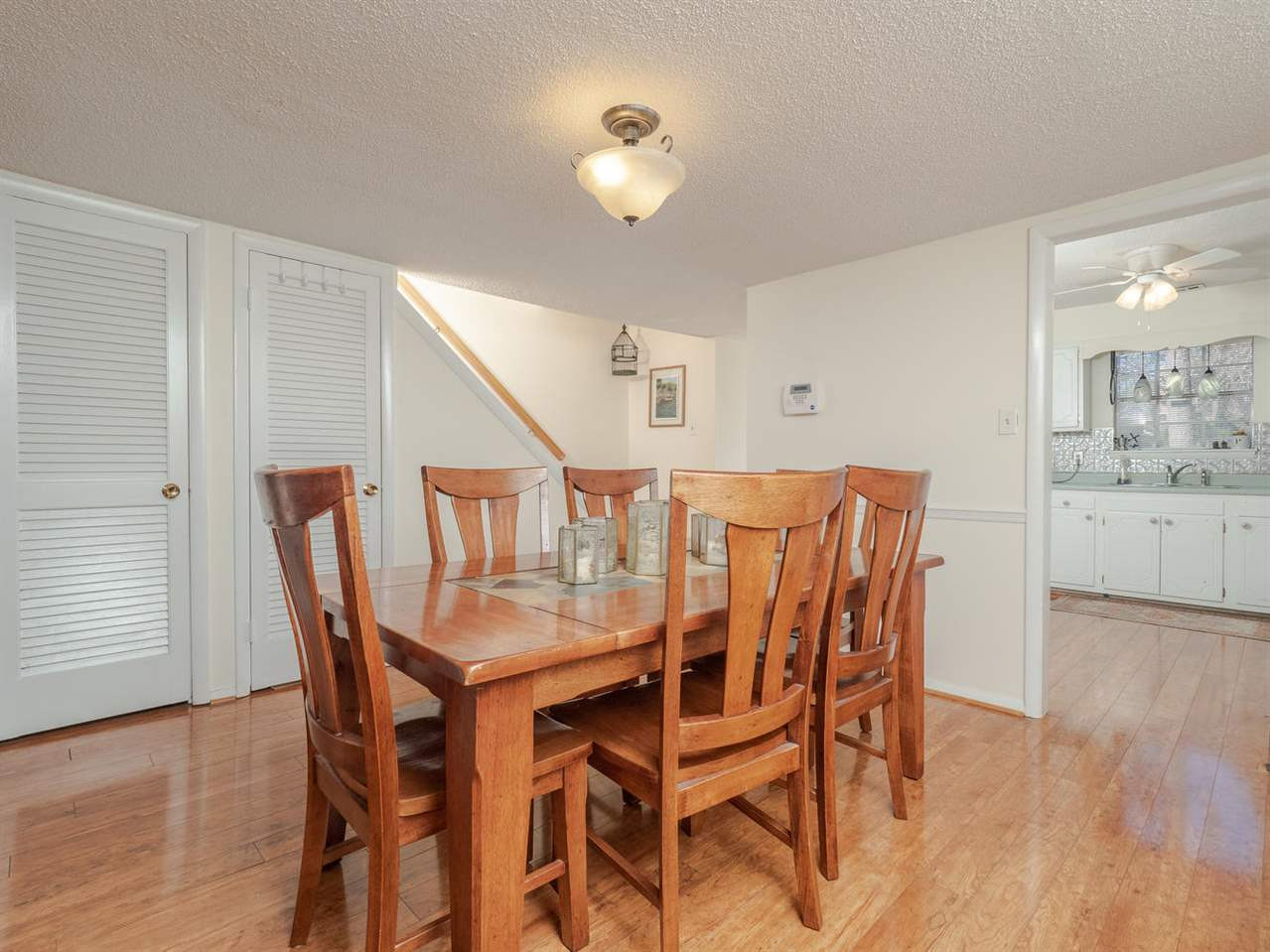 1204 Falls Church Road, Unit A Raleigh, NC 27609 - Photo 5 of 19 Dining Room