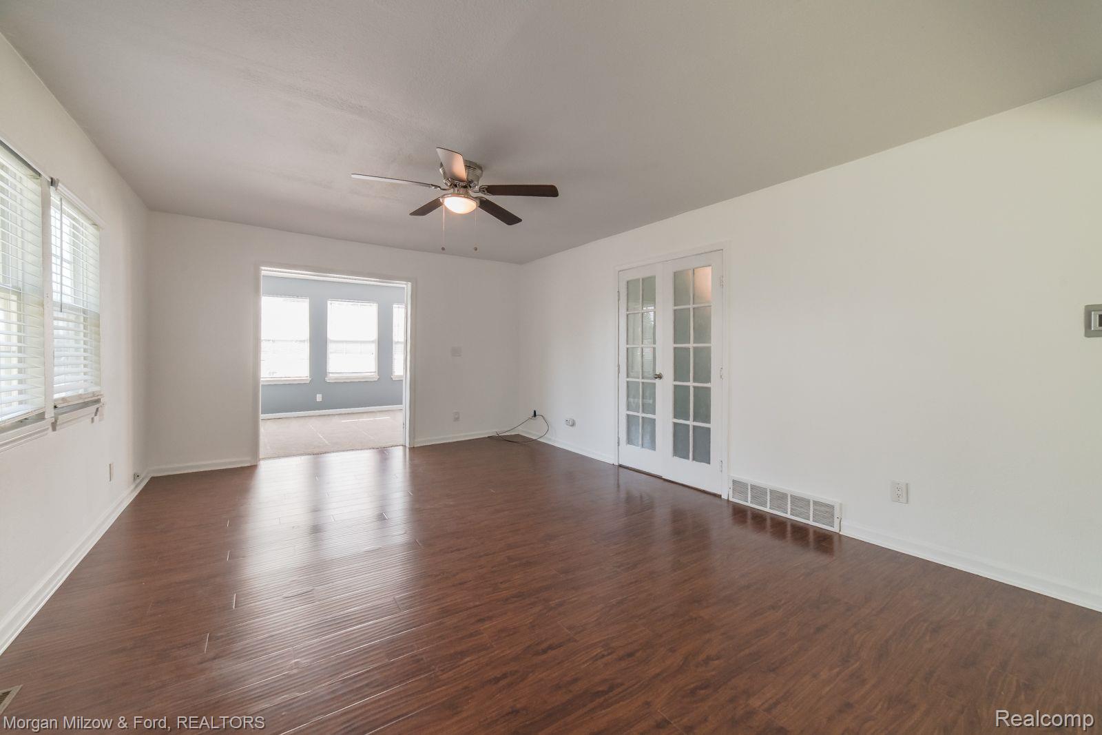 8202 Tindall Road Davisburg, MI 48350 - Photo 12 of 41 Gallery Image 12