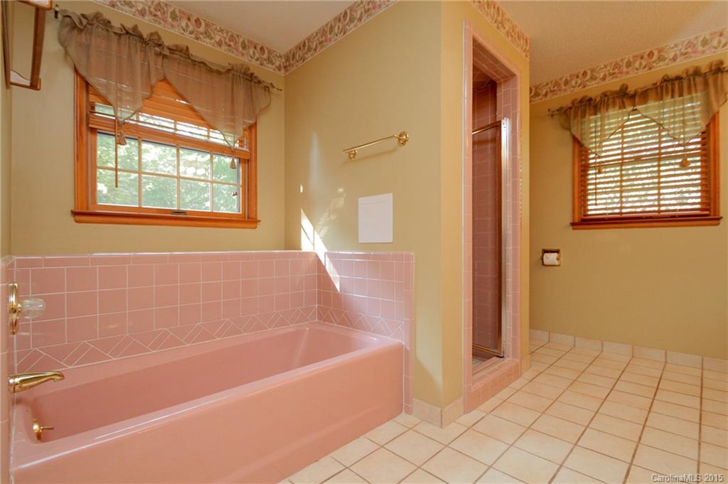 2832 Miranda Road Charlotte, NC 28216 - Photo 11 of 24 Gallery Image 11