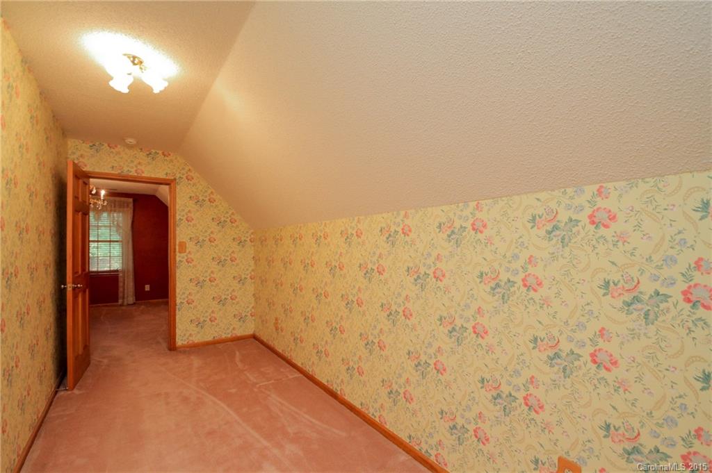 2832 Miranda Road Charlotte, NC 28216 - Photo 13 of 24 Gallery Image 13