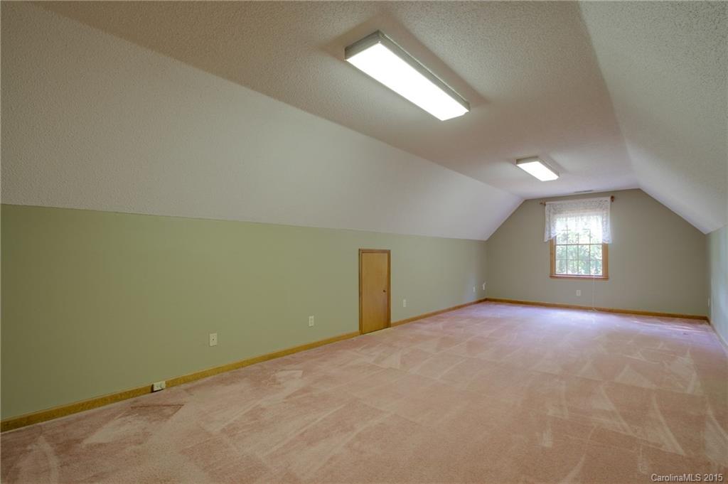 2832 Miranda Road Charlotte, NC 28216 - Photo 14 of 24 Gallery Image 14