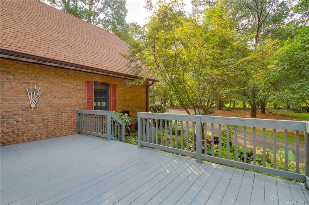 2832 Miranda Road Charlotte, NC 28216 - Photo 23 of 24 Gallery Image 23