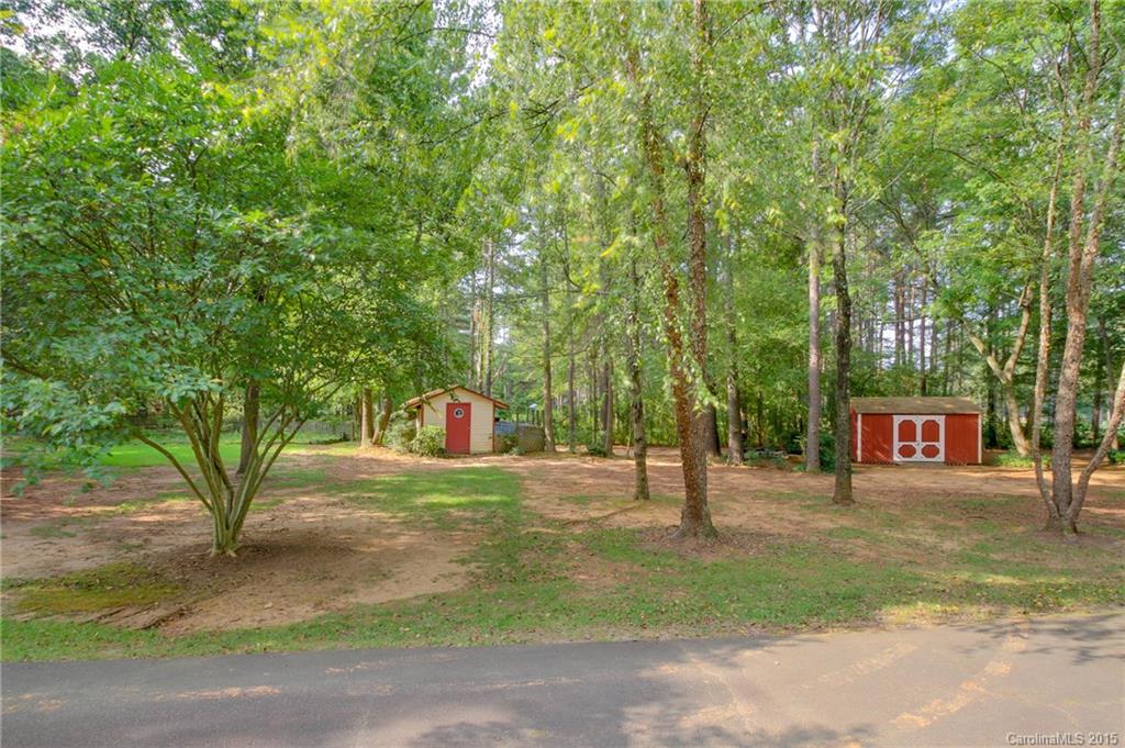 2832 Miranda Road Charlotte, NC 28216 - Photo 24 of 24 Gallery Image 24
