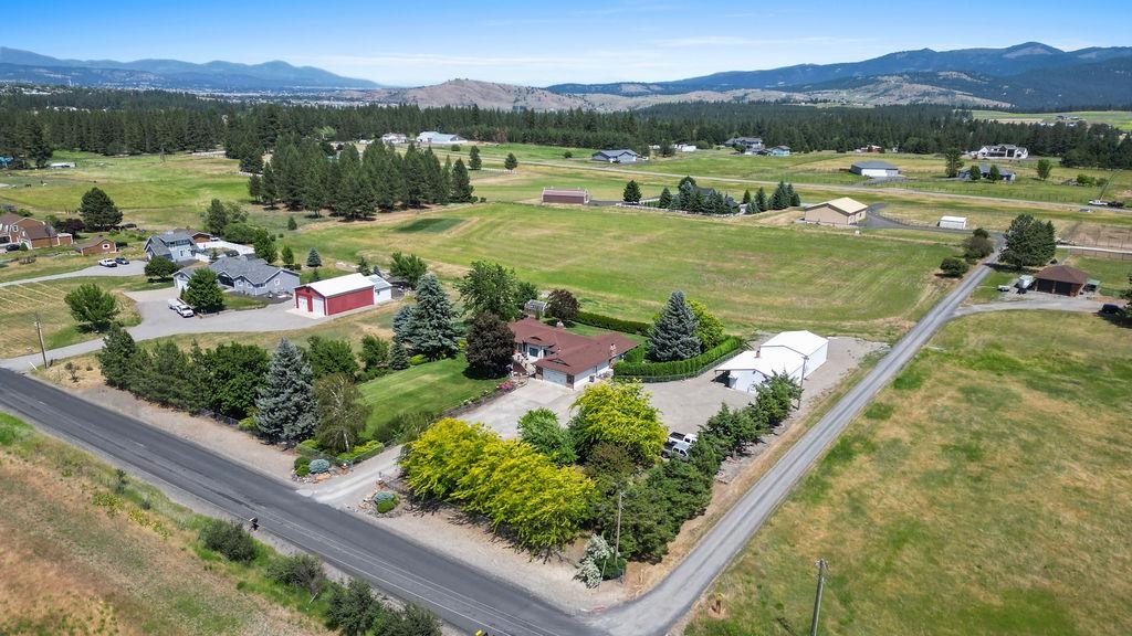 4821 South Conklin Road Greenacres, WA 99016 - Photo 4 of 50