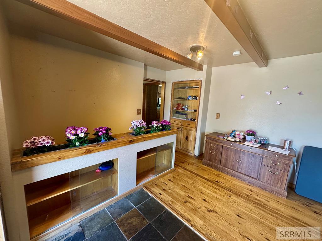 1381 East Airport Road Blackfoot, ID 83221 - Photo 4 of 49