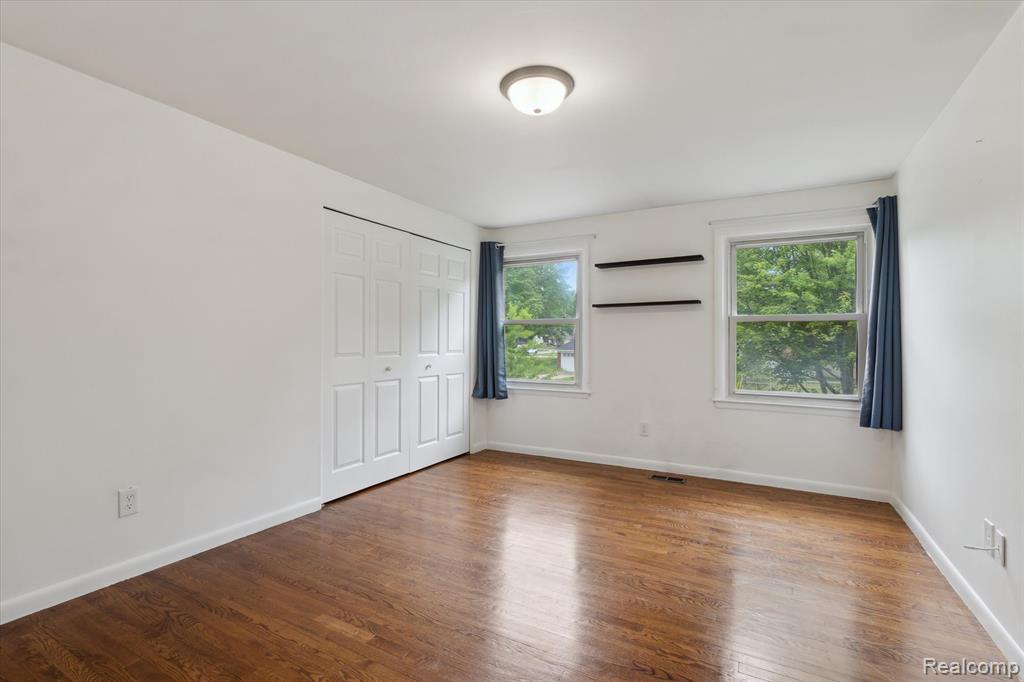 19581 Silver-Spring Street Southfield, MI 48076 - Photo 21 of 40 Gallery Image 21