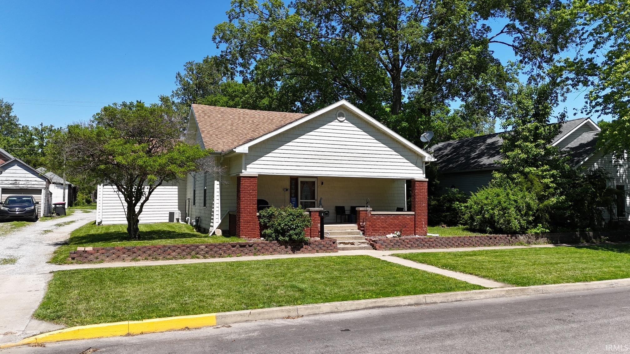 519 East Franklin Street Delphi, IN 46923 - Photo 1 of 33