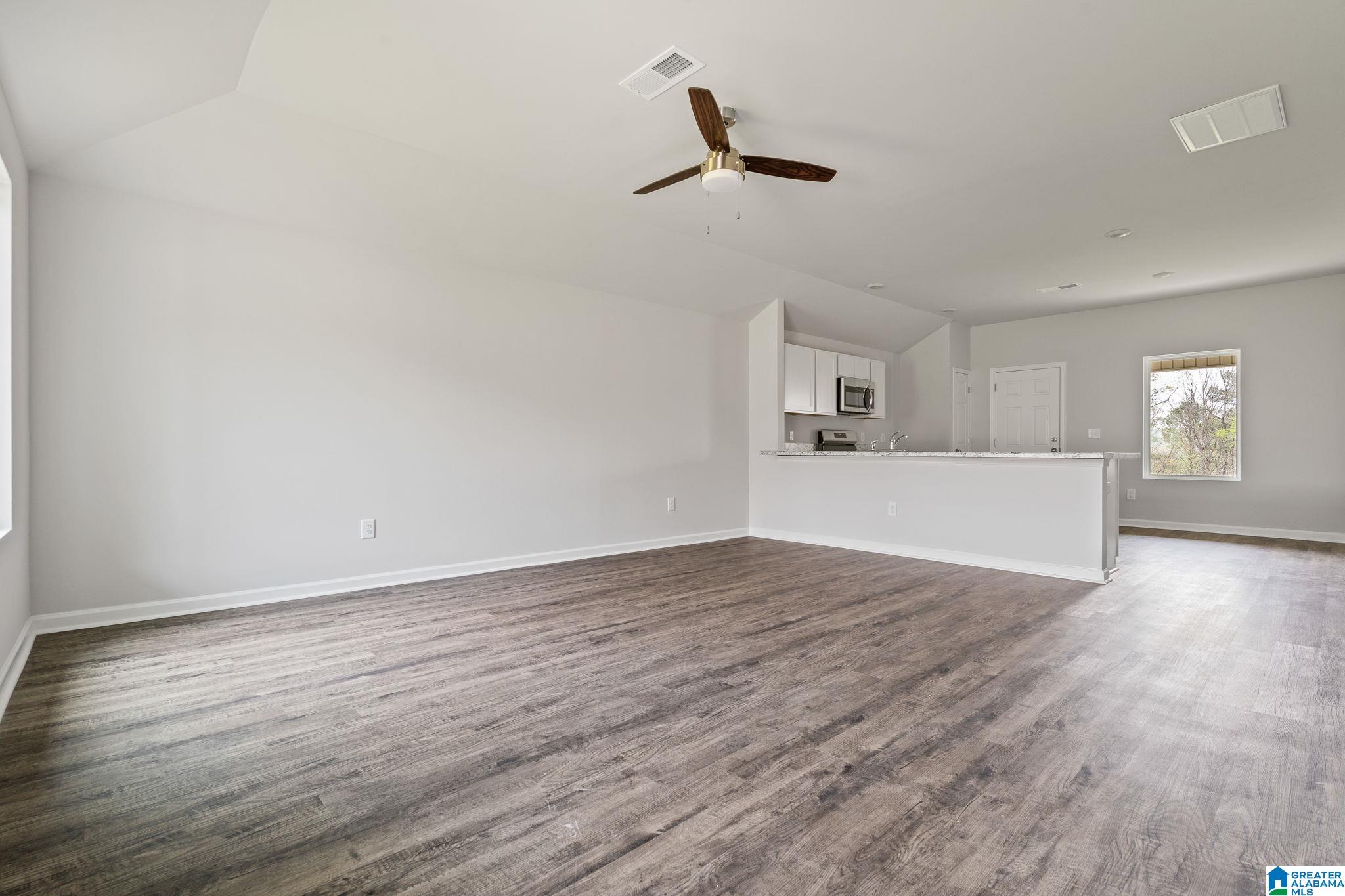 136 Coleman Way Calera, AL 35040 - Photo 2 of 14