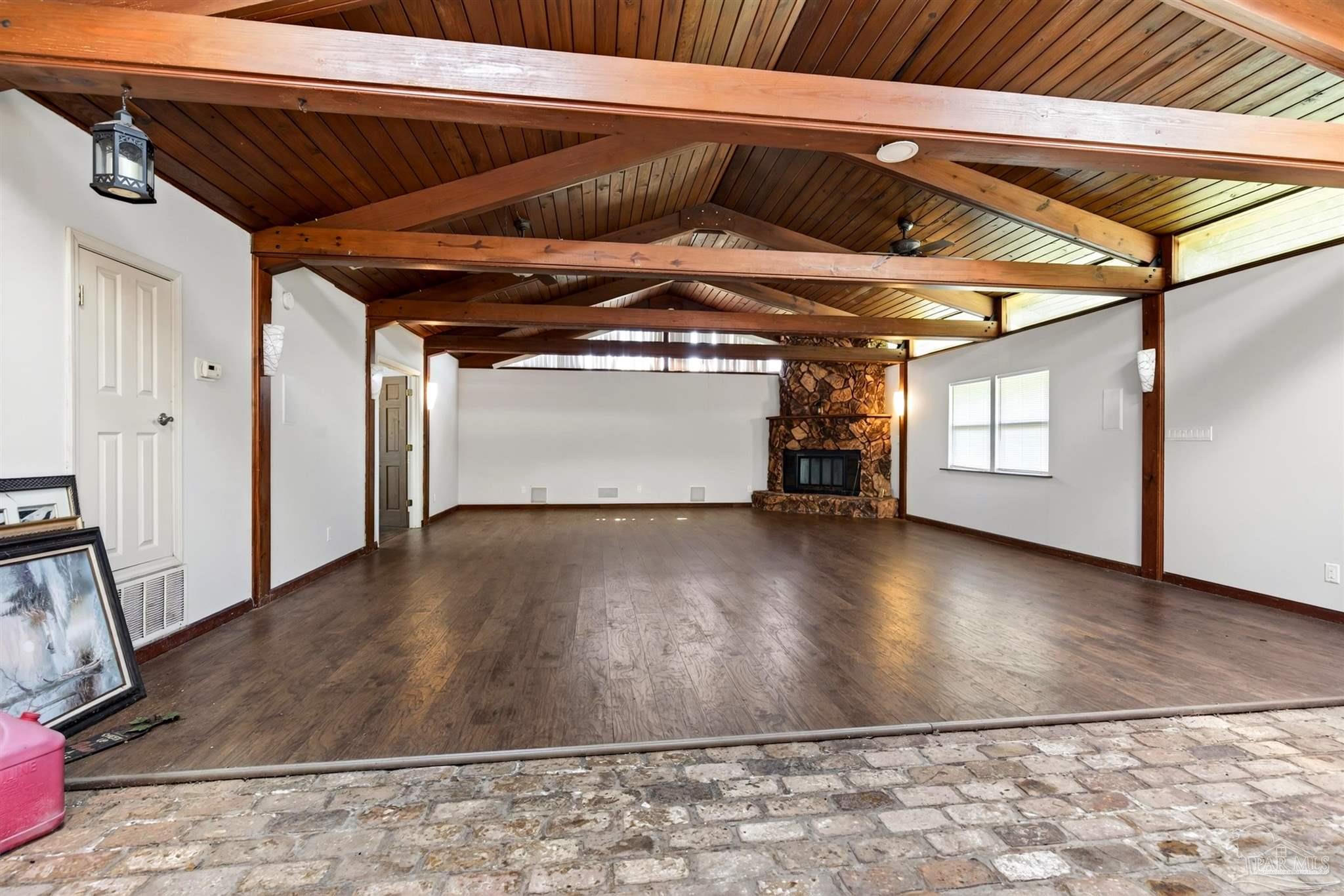 7085 Frank Reeder Road Pensacola, FL 32526 - Photo 15 of 43 Gallery Image 15