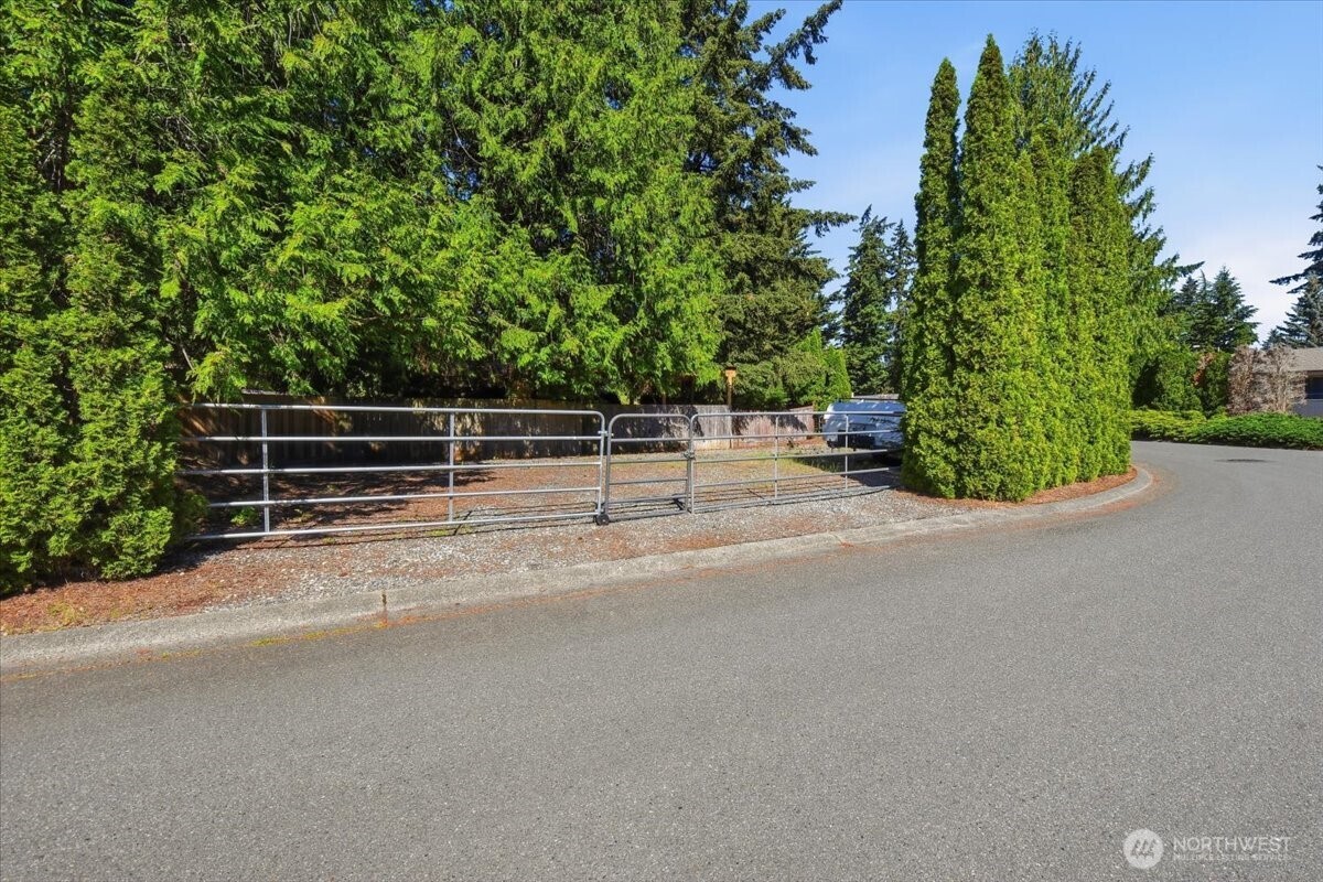 14404 143rd Place Southeast Renton, WA 98059 - Photo 27 of 40