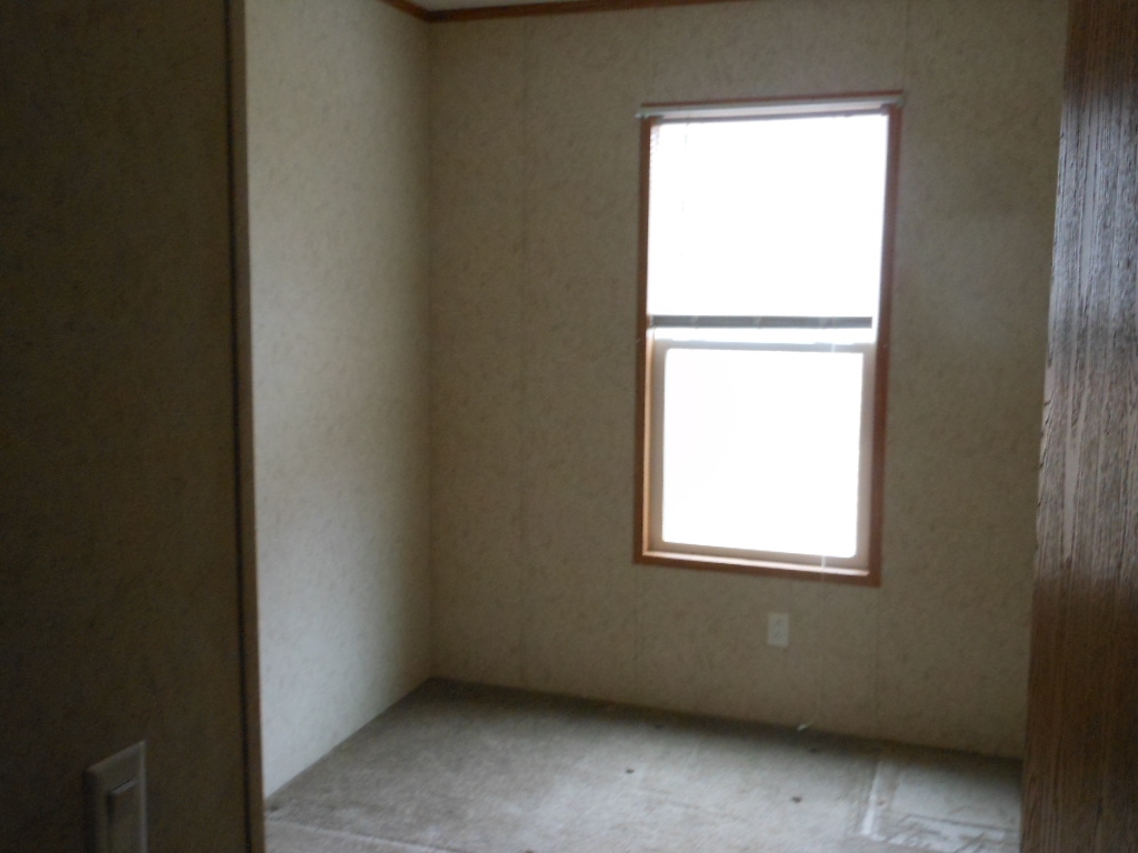 7100 Selvin Road Dale, IN 47523 - Photo 9 of 22