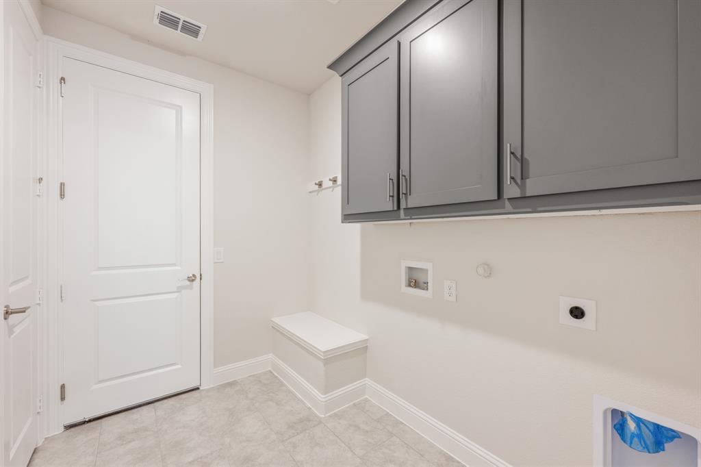 4410 Biscayne Drive Midlothian, TX 76065 - Photo 26 of 40 a view of an empty room