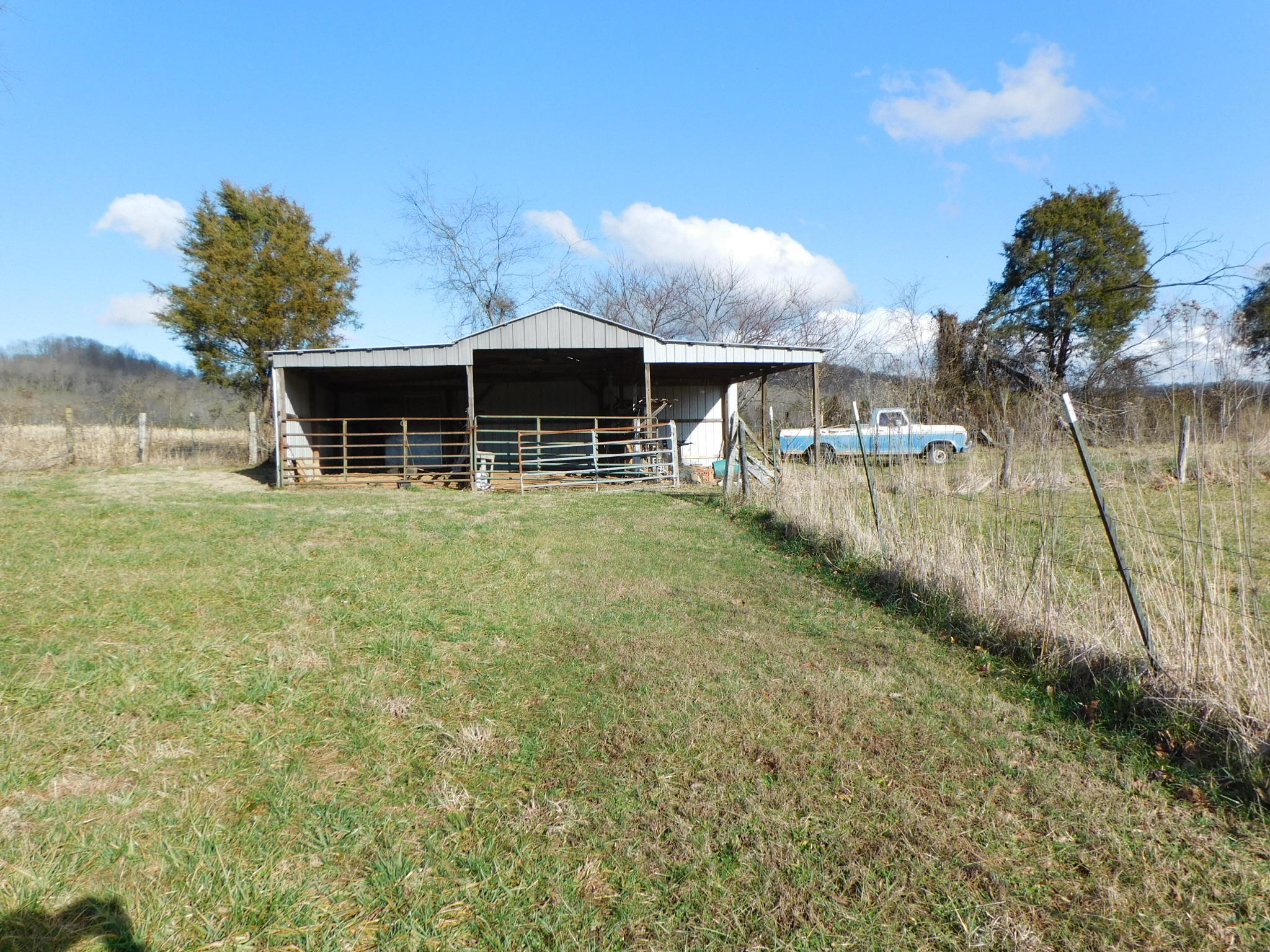 280 Gene Gray Road Monticello, KY 42633 - Photo 53 of 71 DSCI0404