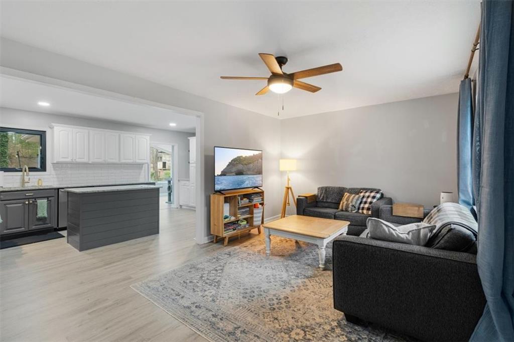 5754 Amalfi Way Douglasville, GA 30135 - Photo 2 of 29