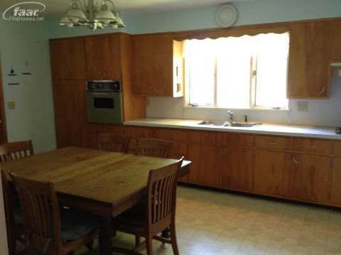 8432 Calkins Road Flint, MI 48532 - Photo 25 of 38 20403068-24.JPG