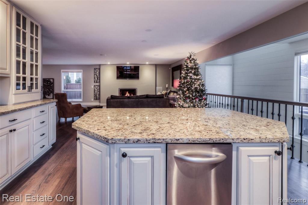 360 Linwood Avenue Rochester, MI 48307 - Photo 16 of 50