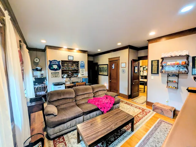 $444,900 | 61 Pershing Avenue, Seymour, CT 06483