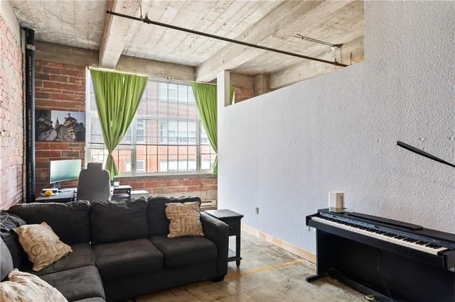 $255,000 | 321 West 7th Street, Unit 501, Kansas City, MO 64105