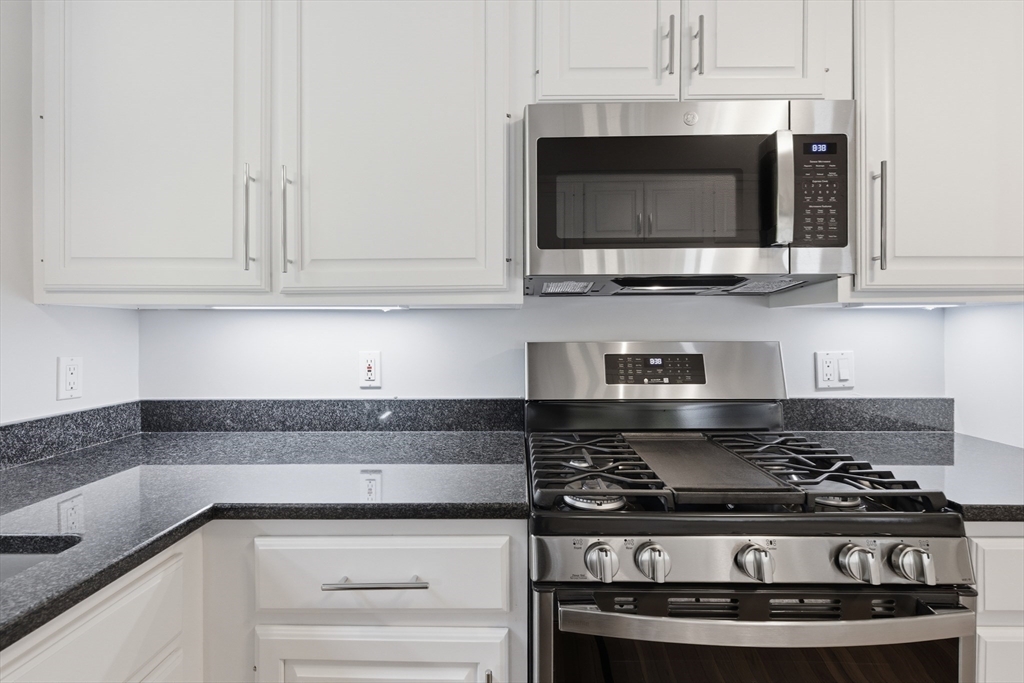 213 Hunnewell Street Needham, MA 02494 - Photo 21 of 41