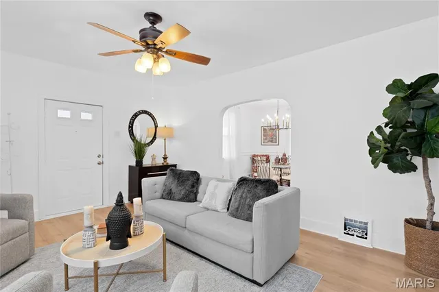 $180,000 | 1305 Raab Avenue, Belleville, IL 62220