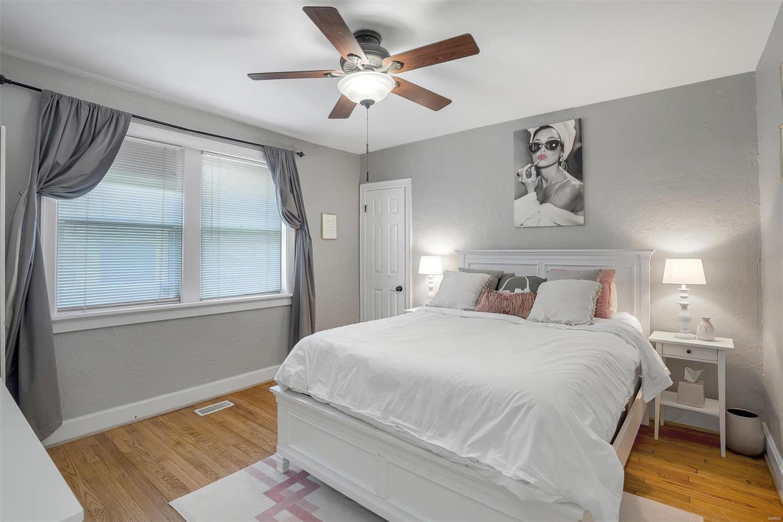 5525 Rosa Avenue St. Louis, MO 63109 - Photo 11 of 30 Gallery Image 11