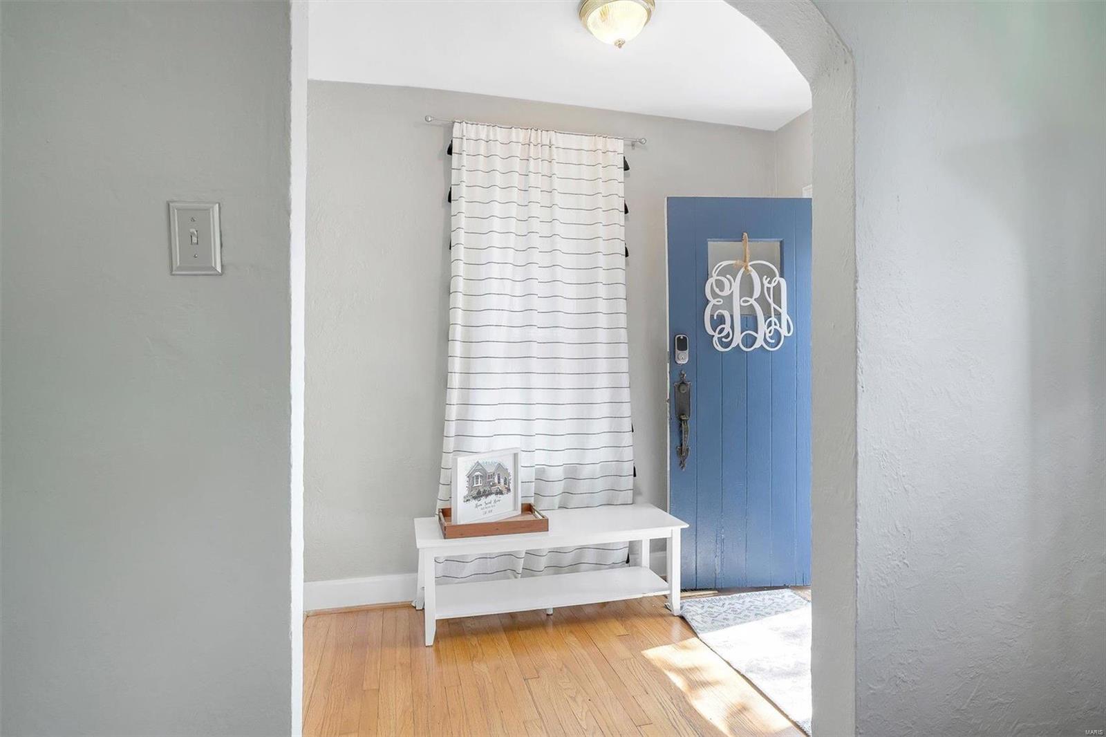5525 Rosa Avenue St. Louis, MO 63109 - Photo 4 of 30 Gallery Image 4