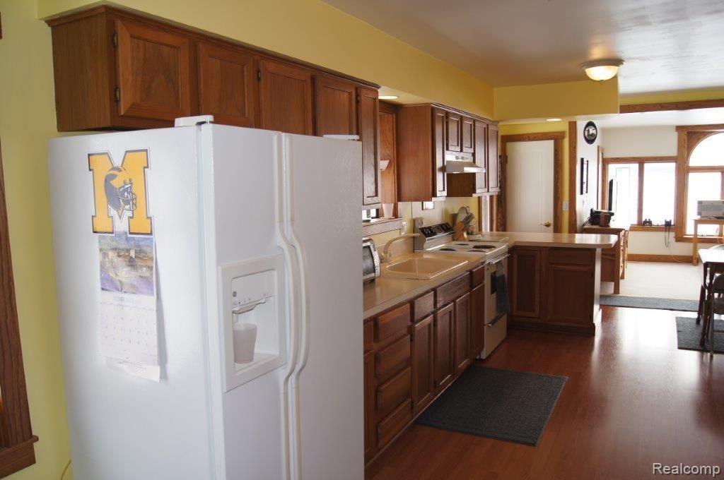 3883 Hunt Road Lapeer, MI 48446 - Photo 6 of 22 3883 Hunt 033.jpg